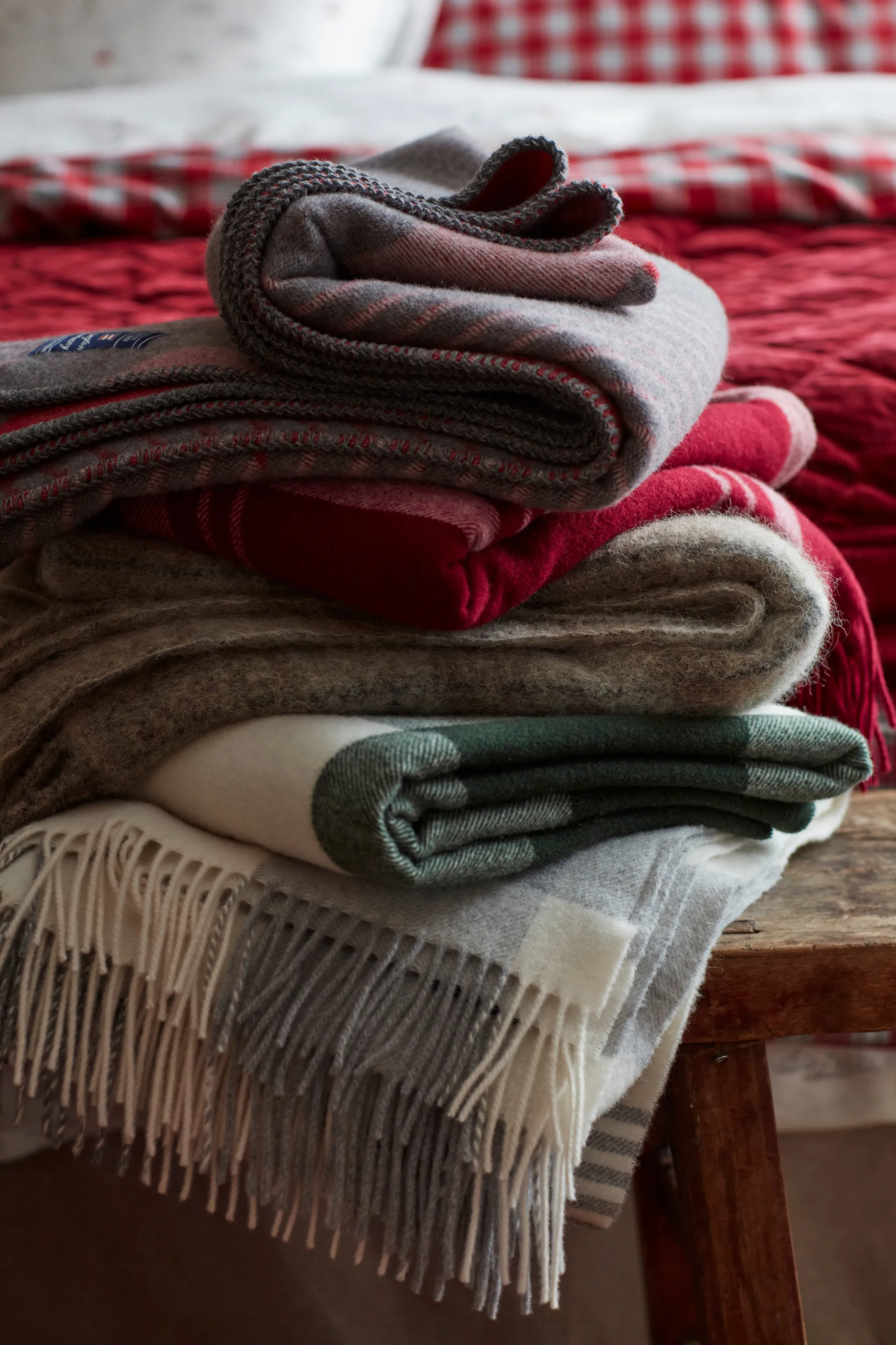 Gray Checked Recycled Wool plaid 130x170 cm, Gray-white Lexington