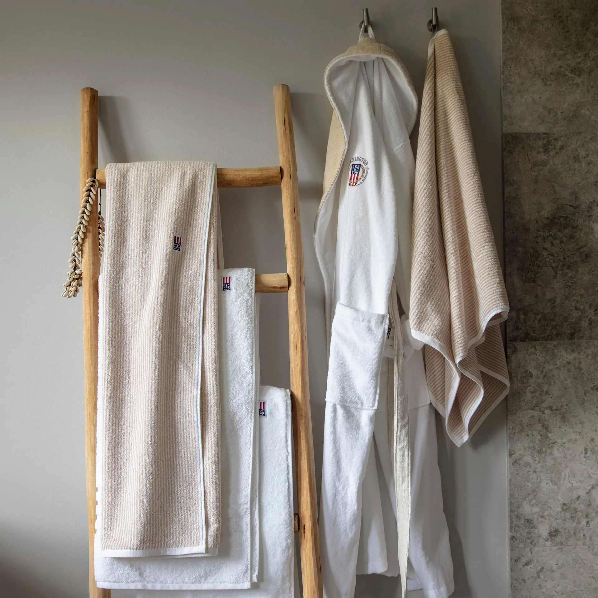 Icons Original Striped badhanddoek 100x150 cm, White-tan Lexington