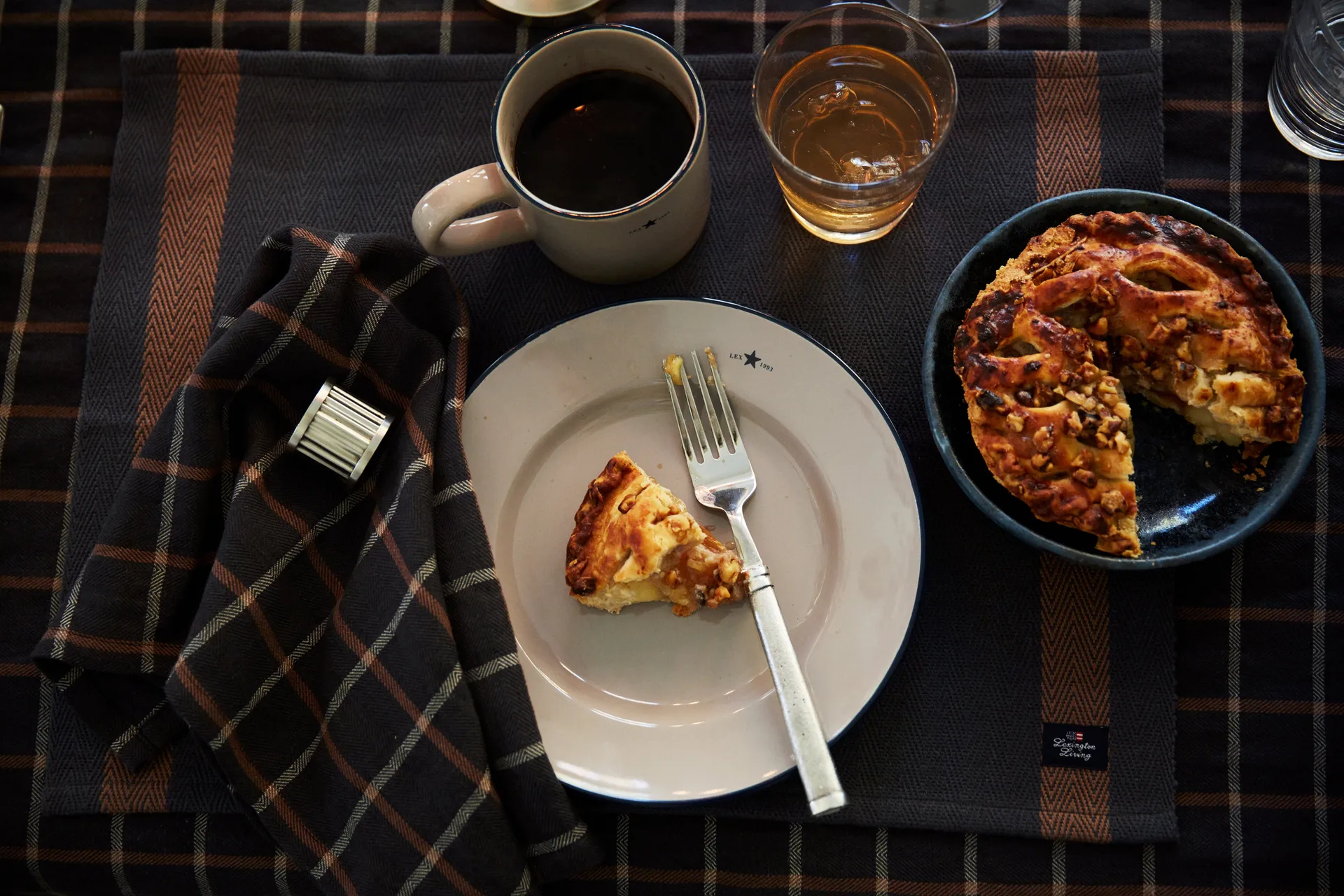 Lexington servetring striped Ø4,8 cm, Brass Lexington