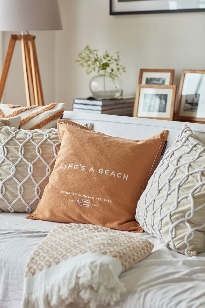 Life's A Beach Embroidered kussenhoes 50x50 cm - Beige-wit - Lexington