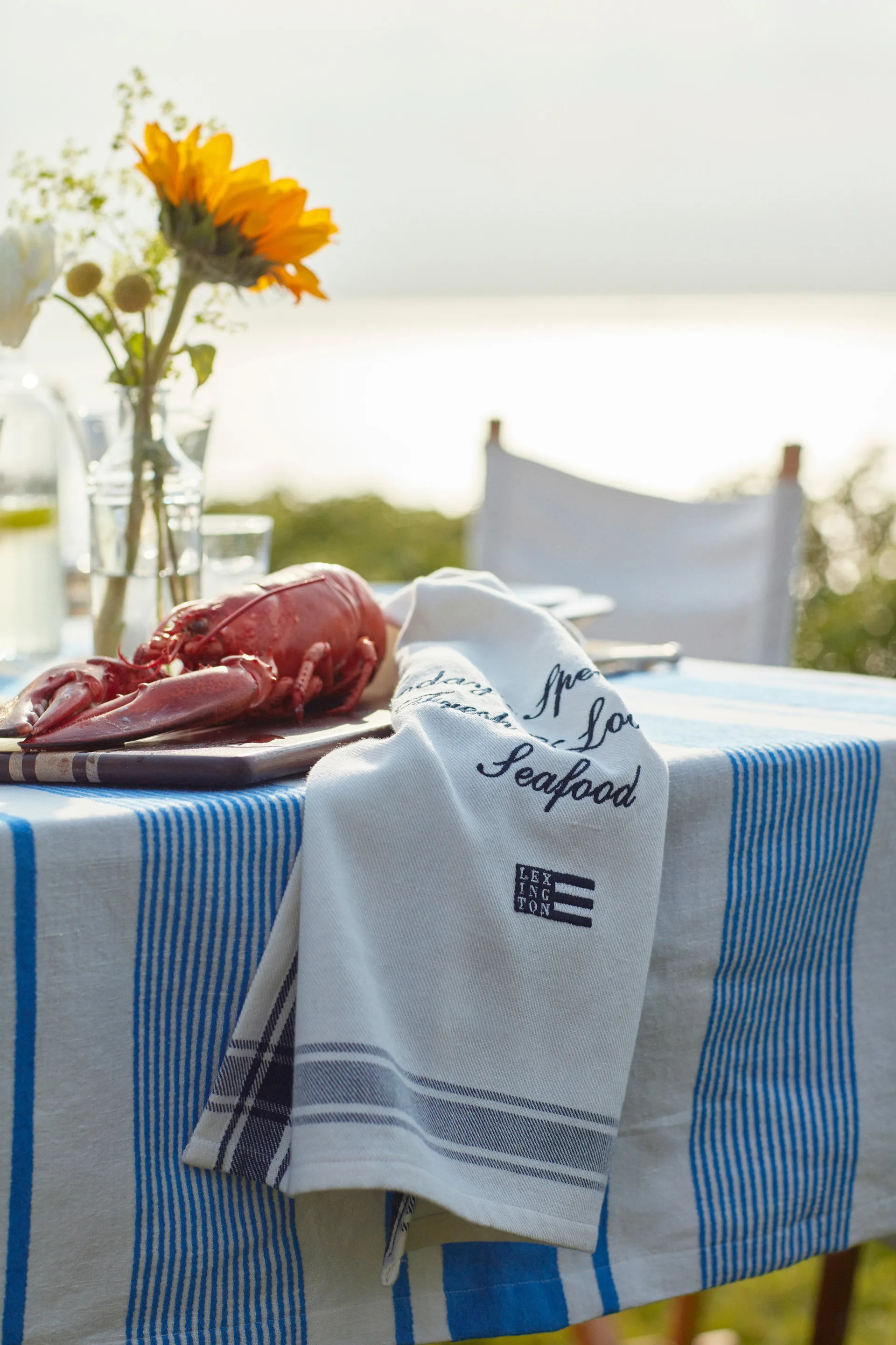 Striped Linen Cotton tafelkleed 150x250 cm, Blauw-wit Lexington