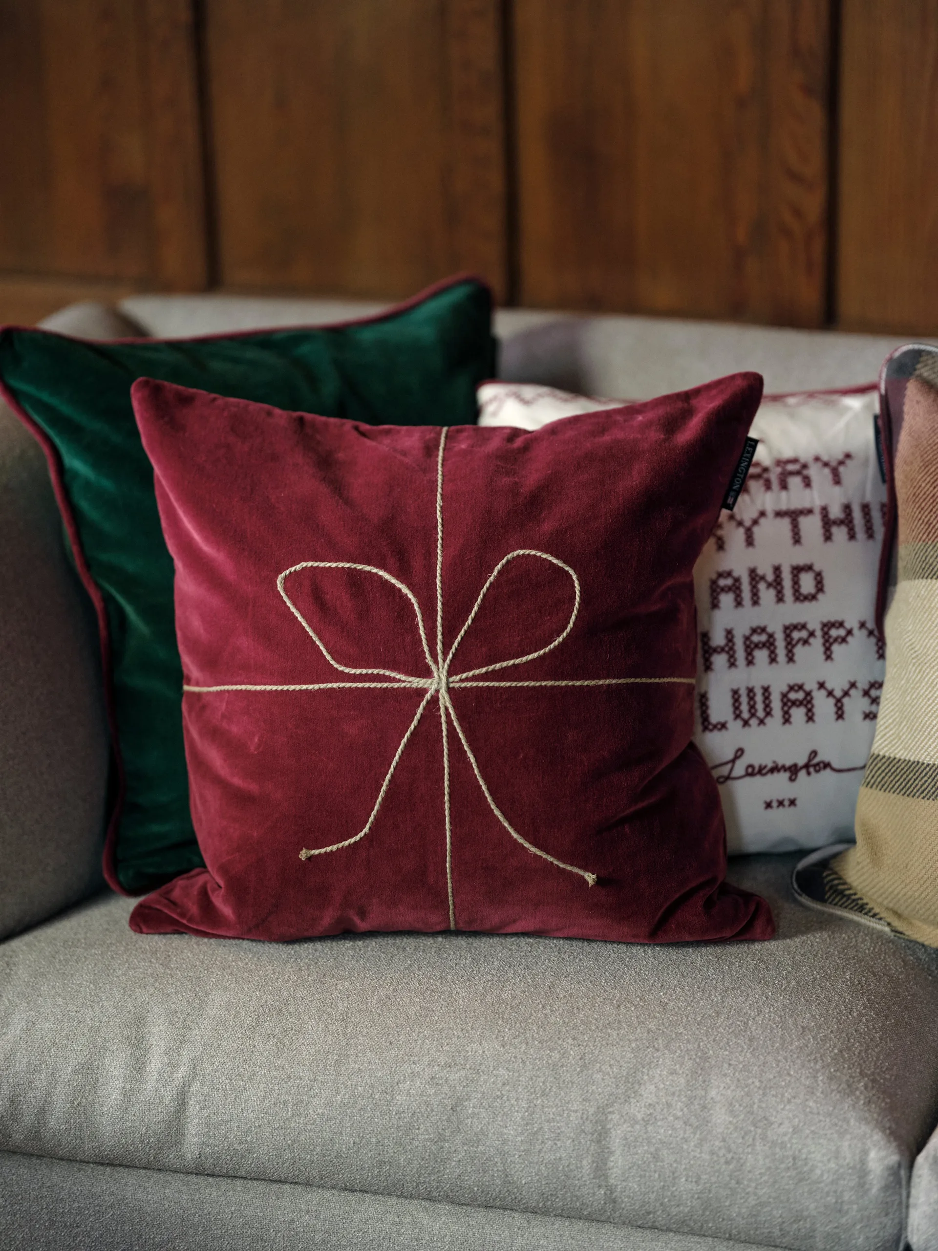 The merrier velvet kussenhoes 50x50 cm, Groen Lexington