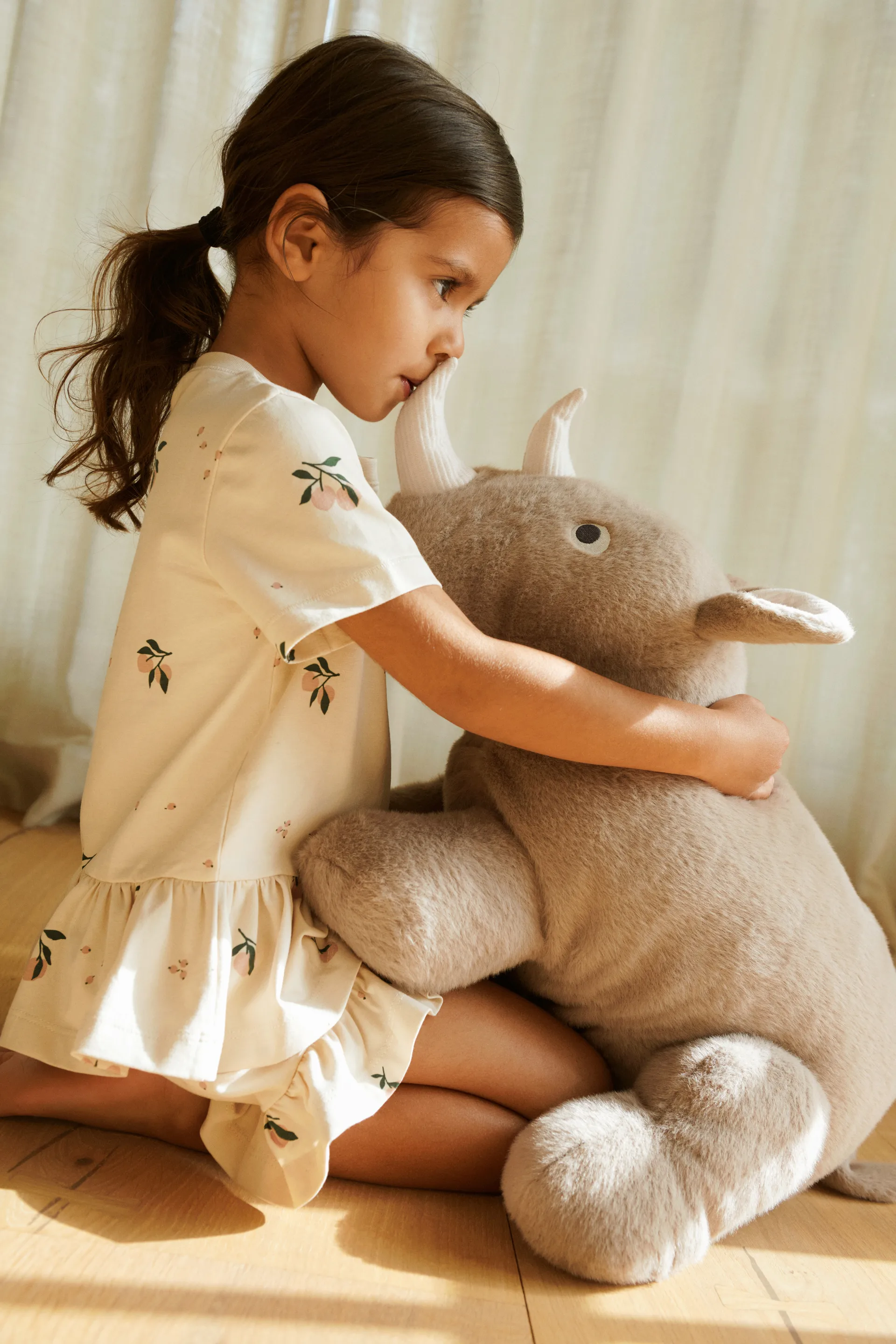 Barnaby Rhino knuffel neushoorn large, Stone beige Liewood