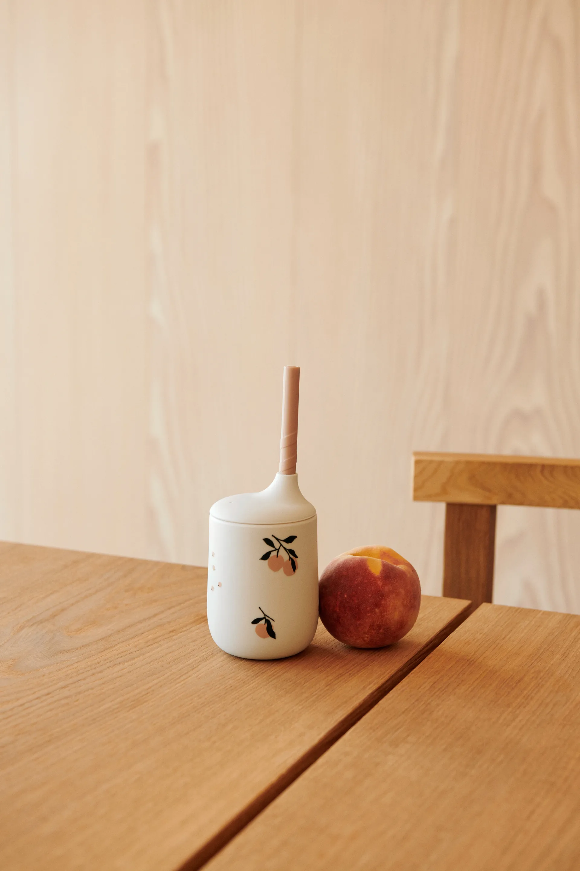 Ellis printed sippy cup tuitbeker met rietje 23 cl, Peach-Sea shell mix Liewood