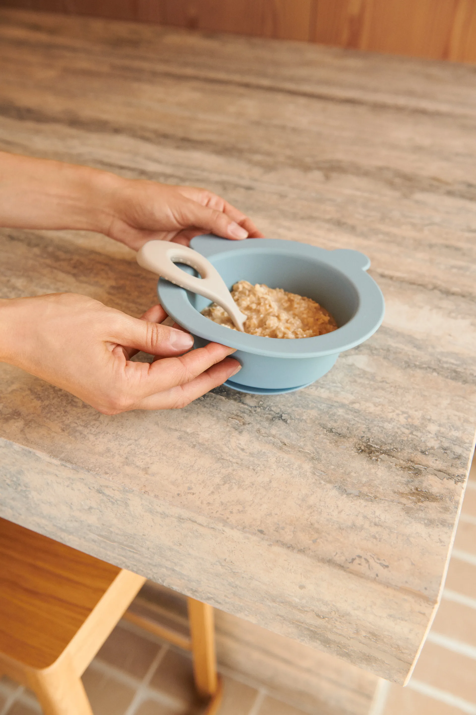 Peony bord met zuignap Ø16 cm 2-delig, Sea blue-Whale blue Liewood