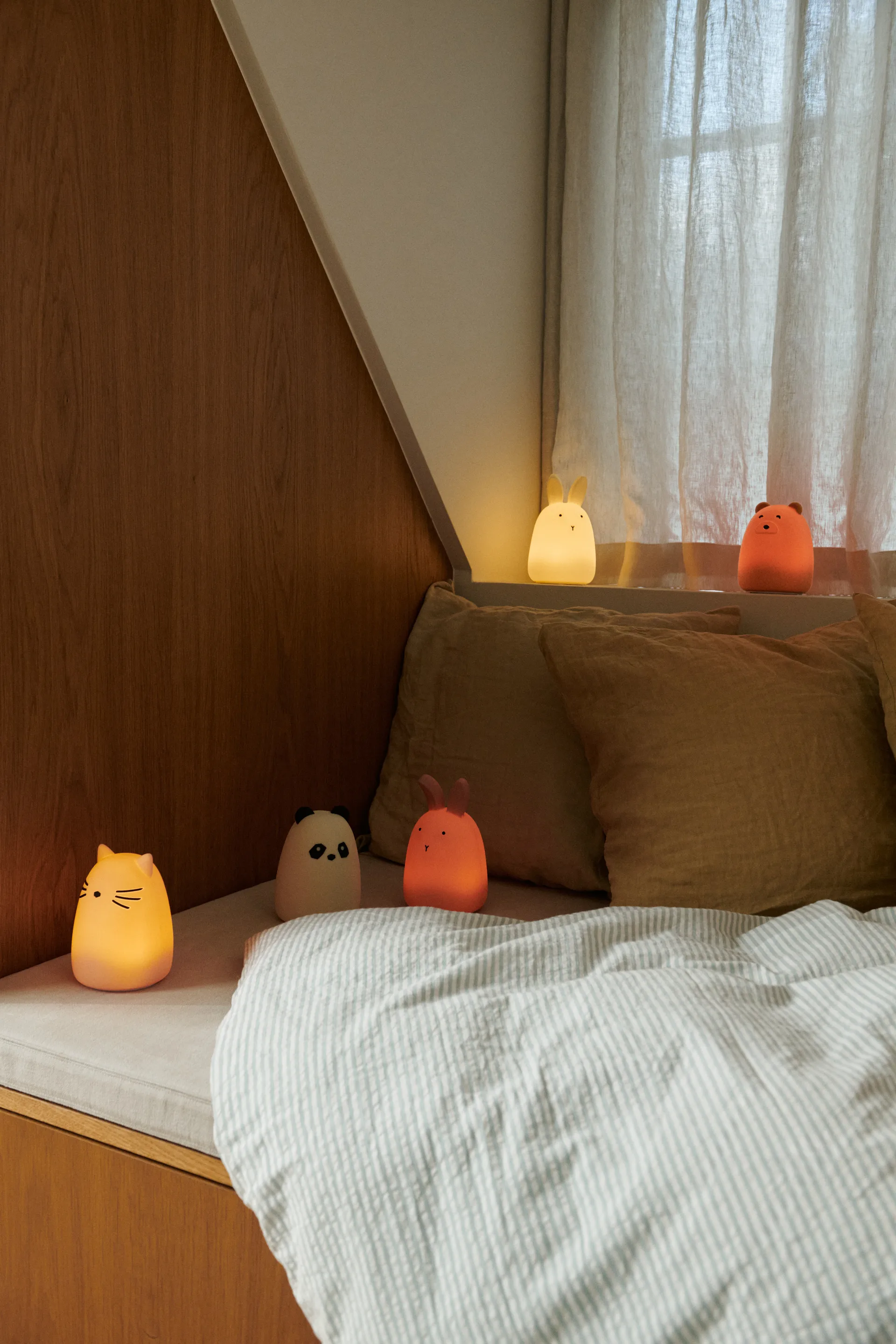 Winston konijn nachtlampje, Rabbit dark rose Liewood