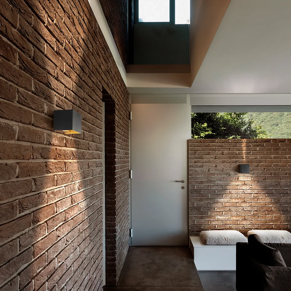 Box Mini Up/Down muurlamp, black Light-Point