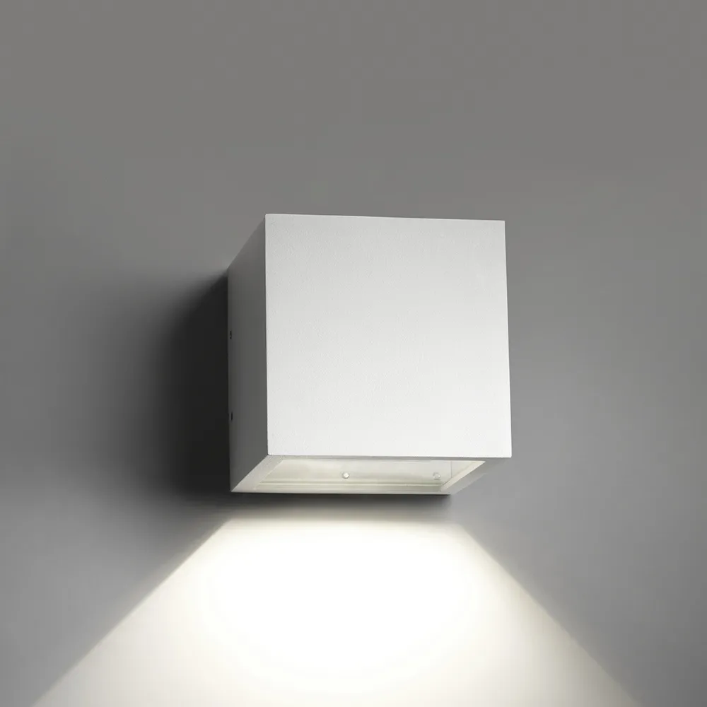 Cube Down muurlamp, white Light-Point