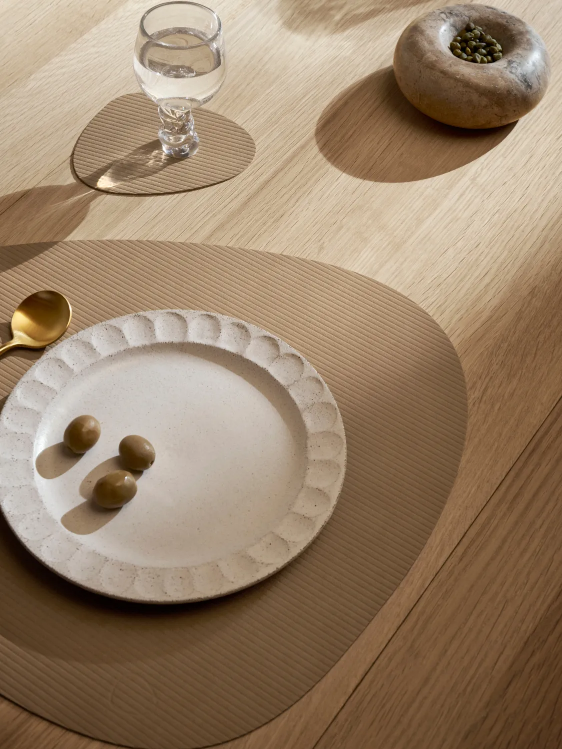 Corduroy onderzetter curve, Nougat LIND DNA