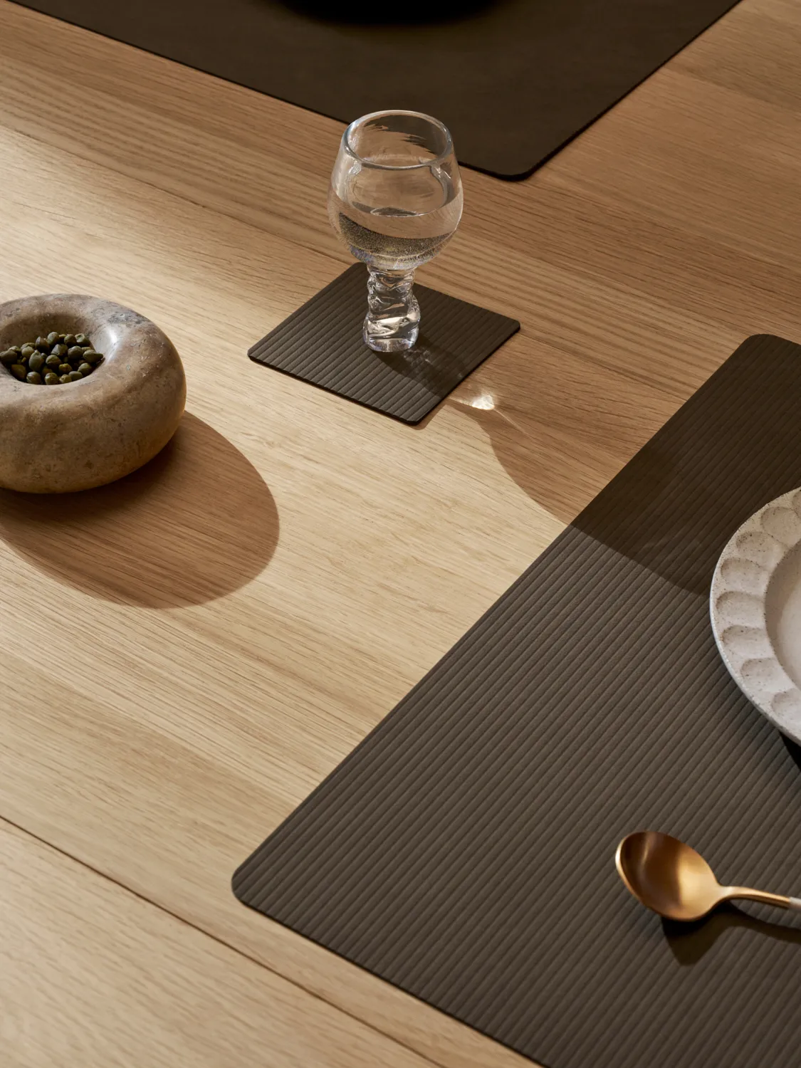 Corduroy onderzetter square, Caviar LIND DNA