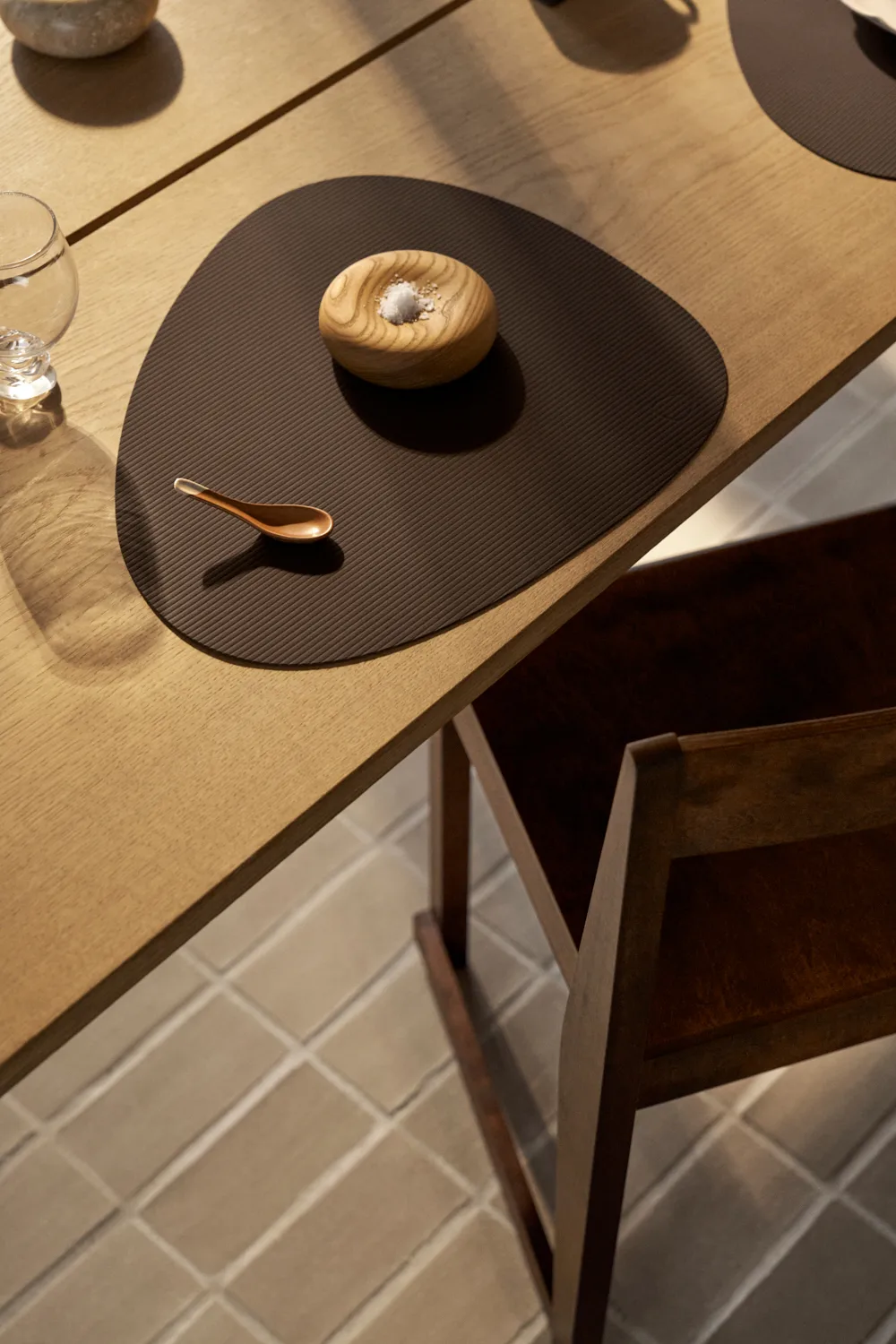 Corduroy placemat curve L, Hazel LIND DNA