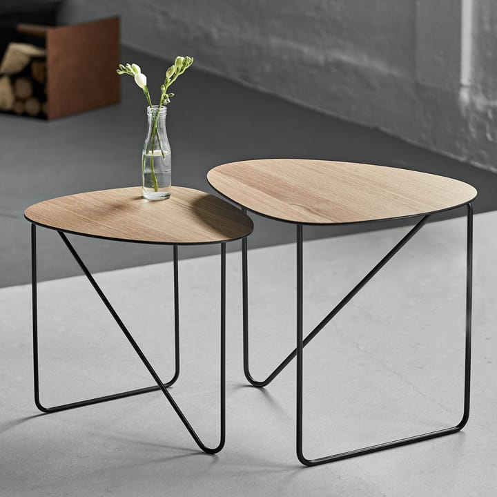 Curve bijzettafel M, Eikenhout LIND DNA