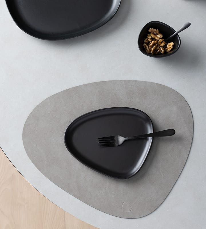 Curve Stoneware bordje 19x22 cm, Black LIND DNA