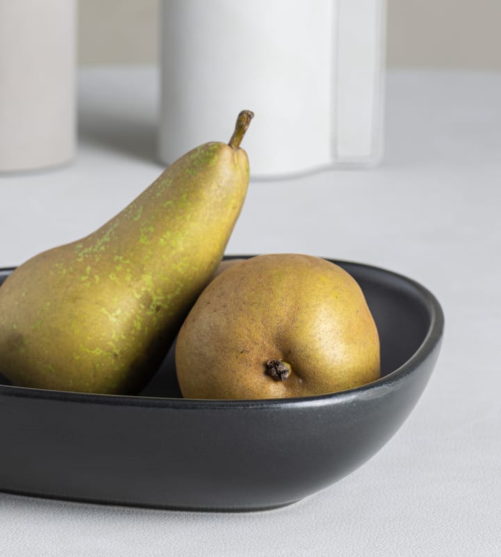 Curve Stoneware diep bord 19x22 cm, Black LIND DNA