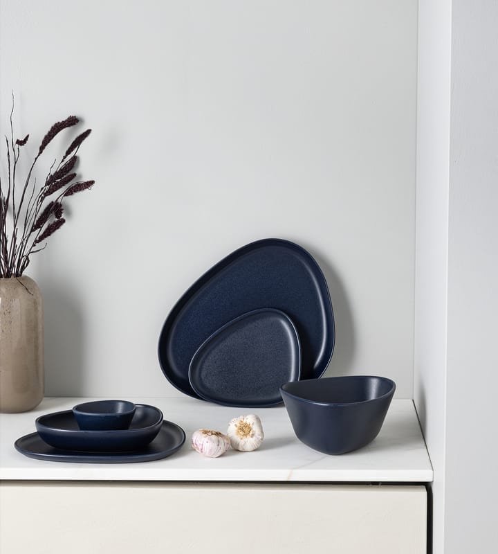 Curve Stoneware diep bord 19x22 cm, Navy blue LIND DNA