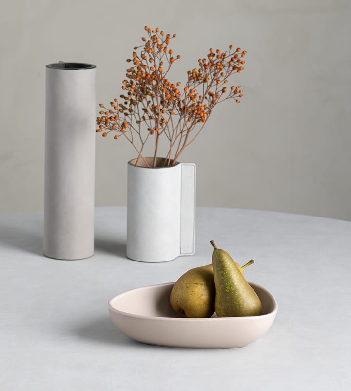 Curve Stoneware diep bord 19x22 cm, Sand LIND DNA