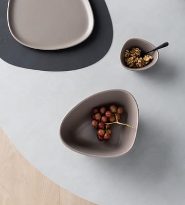 Curve Stoneware kom M 20x22 cm - Warm grey - LIND DNA