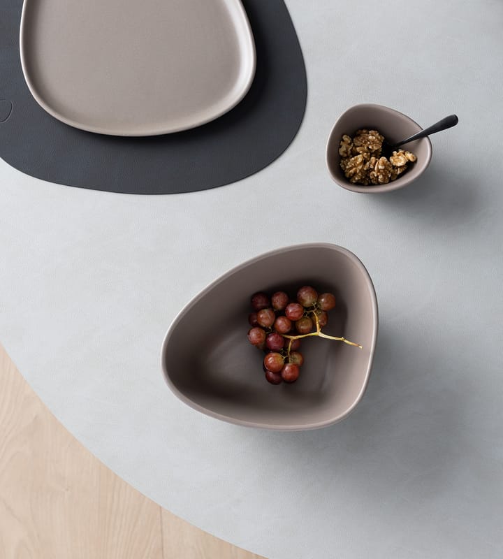 Curve Stoneware kom M 20x22 cm, Warm grey LIND DNA