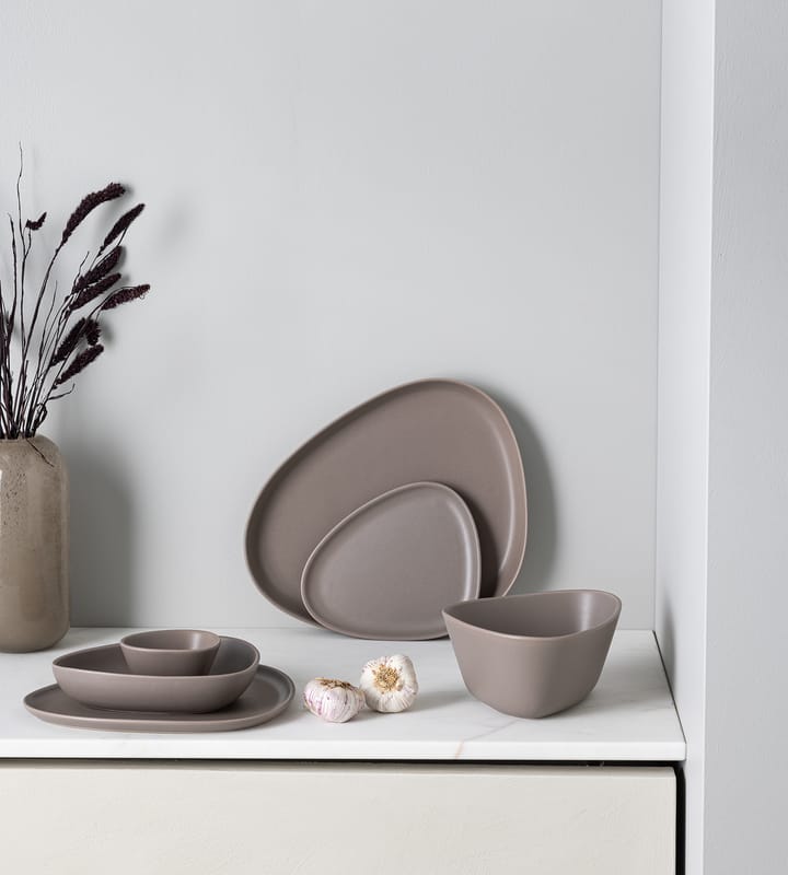 Curve Stoneware serveerschaal 30x35 cm, Warm grey LIND DNA