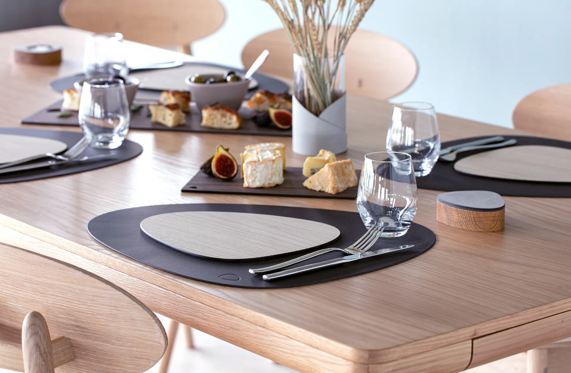 Cut & Serve curve snijplank S, Essen LIND DNA
