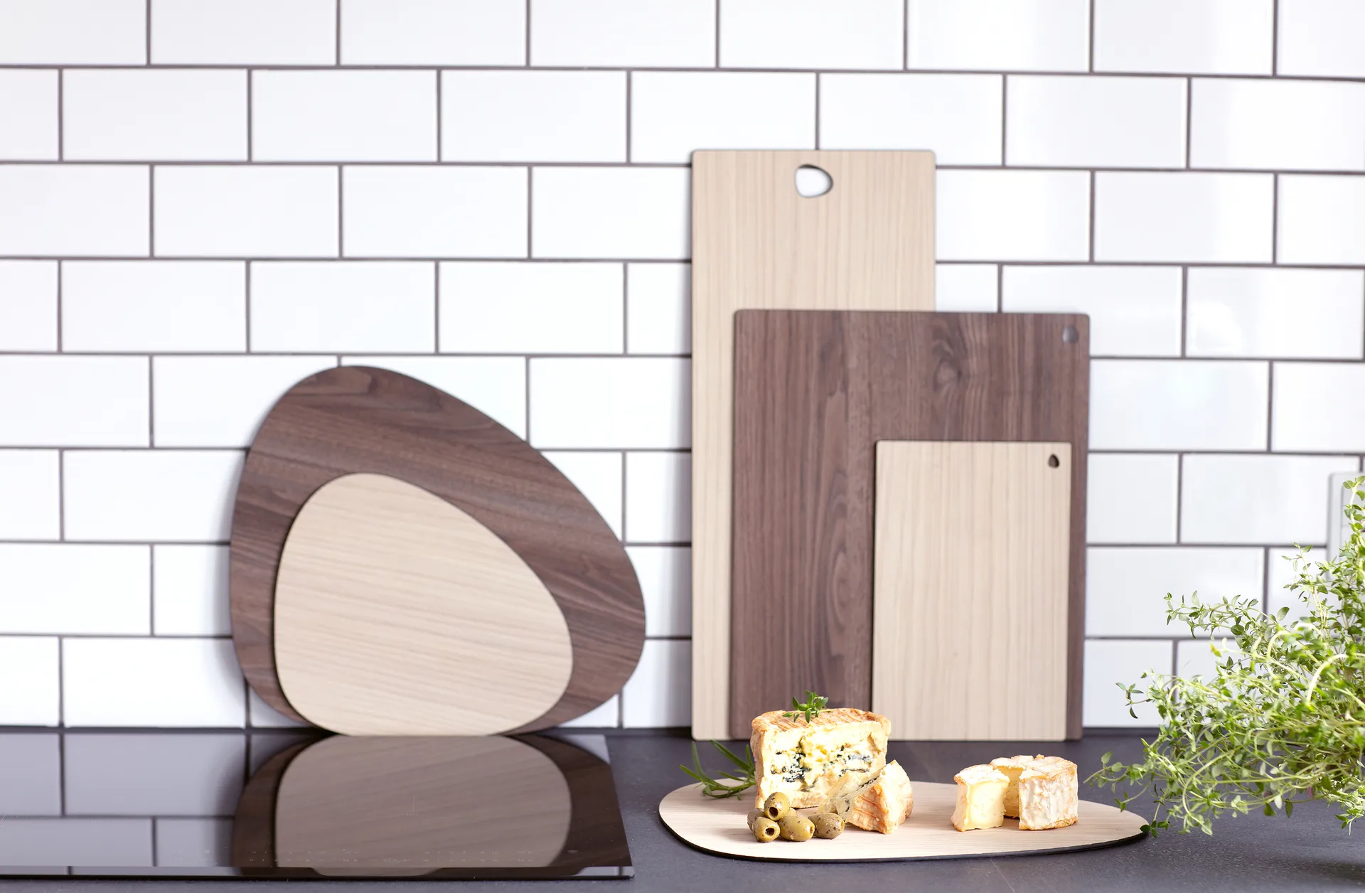 Cut & Serve curve snijplank S, Essen LIND DNA