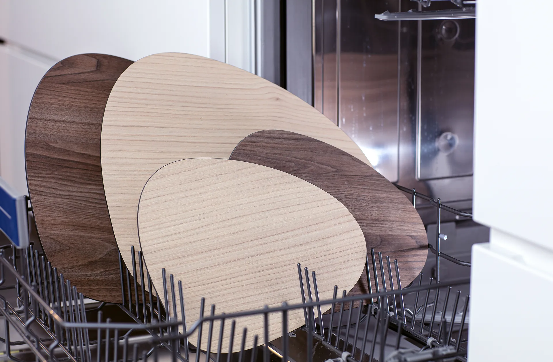 Cut & Serve curve snijplank S, Essen LIND DNA