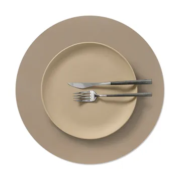 Nupo placemat - Clay brown, circle, L - LIND DNA
