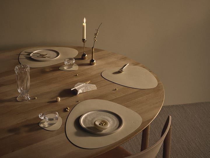 Nupo placemat curve L, Vanilla LIND DNA