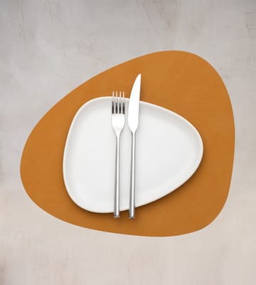 Nupo placemat curve M - Burned curry - LIND DNA