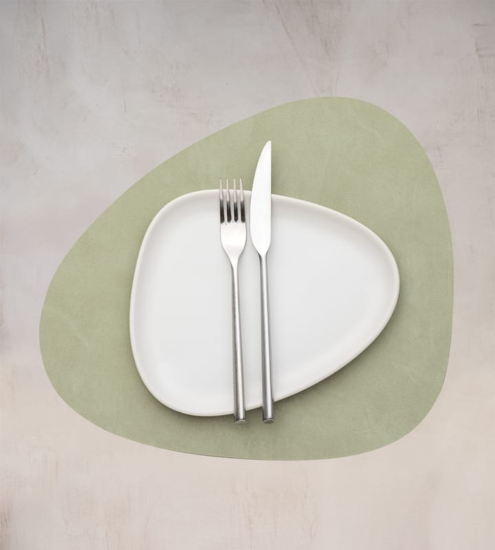 Nupo placemat curve M - Olive green - LIND DNA