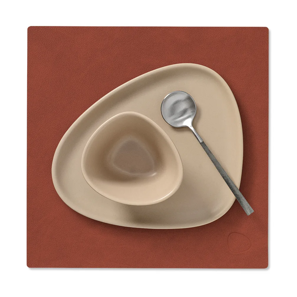 Nupo placemat square S, Sienna, 28x28 cm LIND DNA