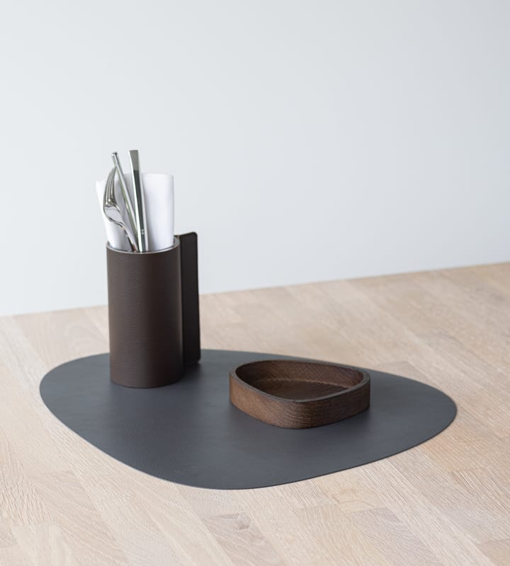 Serene placemat curve L 37x44 cm - Anthracite - LIND DNA