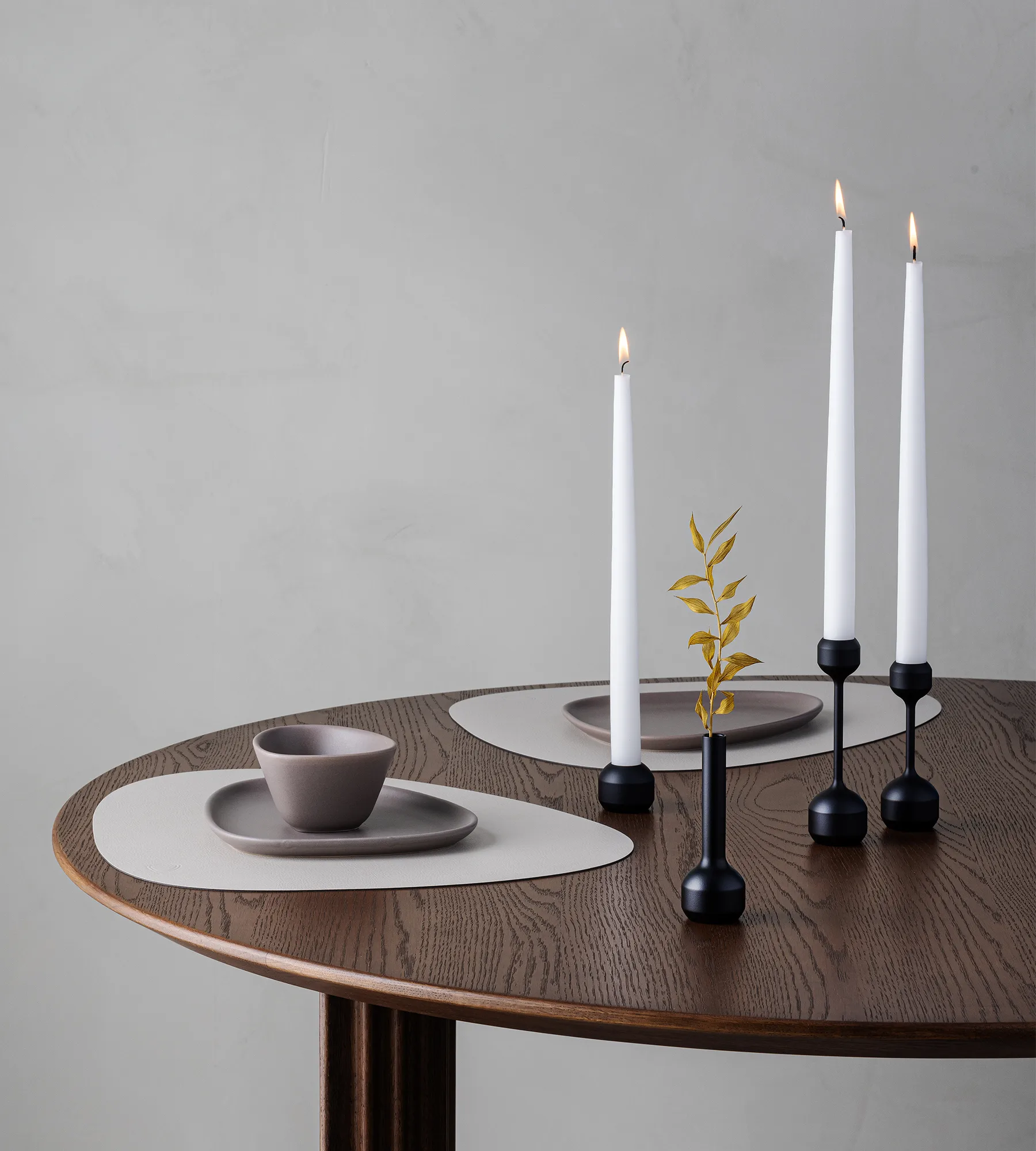 Silhouette 120 vaas, Black steel LIND DNA