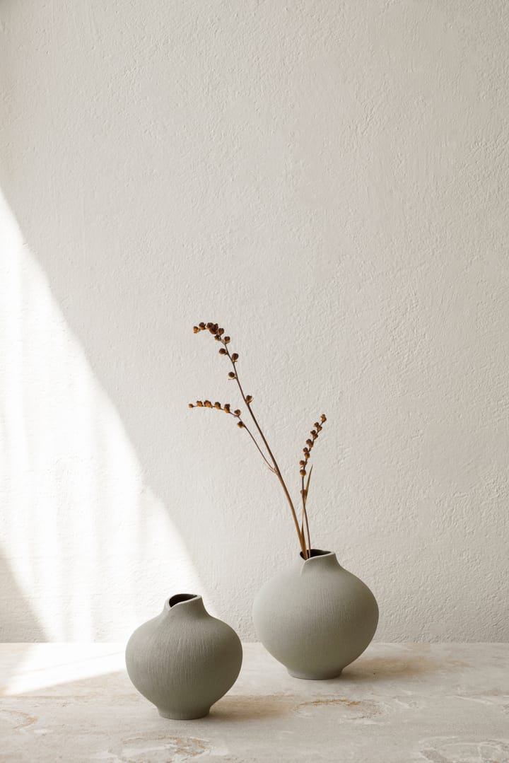 Line vaas, Sand grey, small Lindform