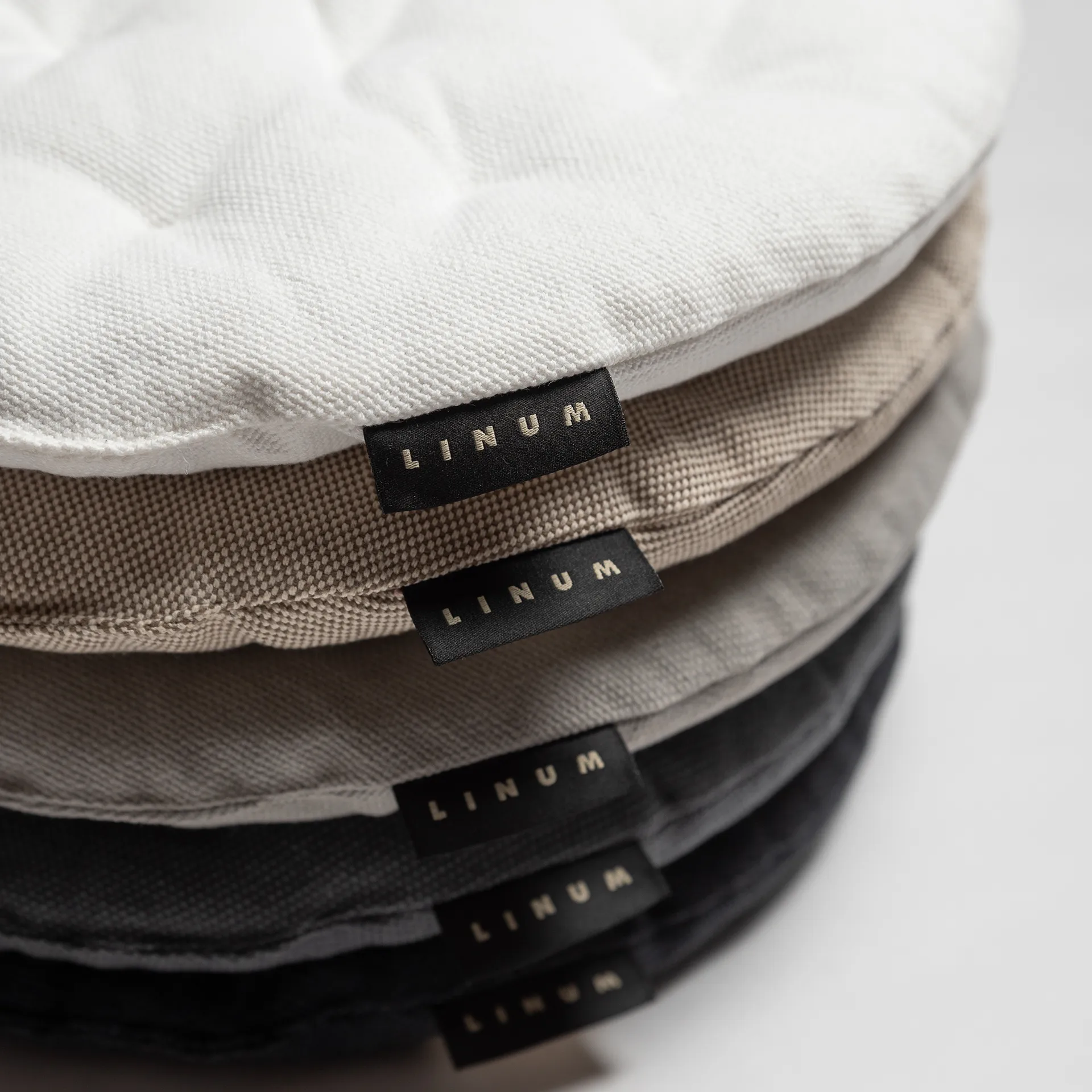 Pepper stoelkussen Ø37 cm, Granietgrijs Linum