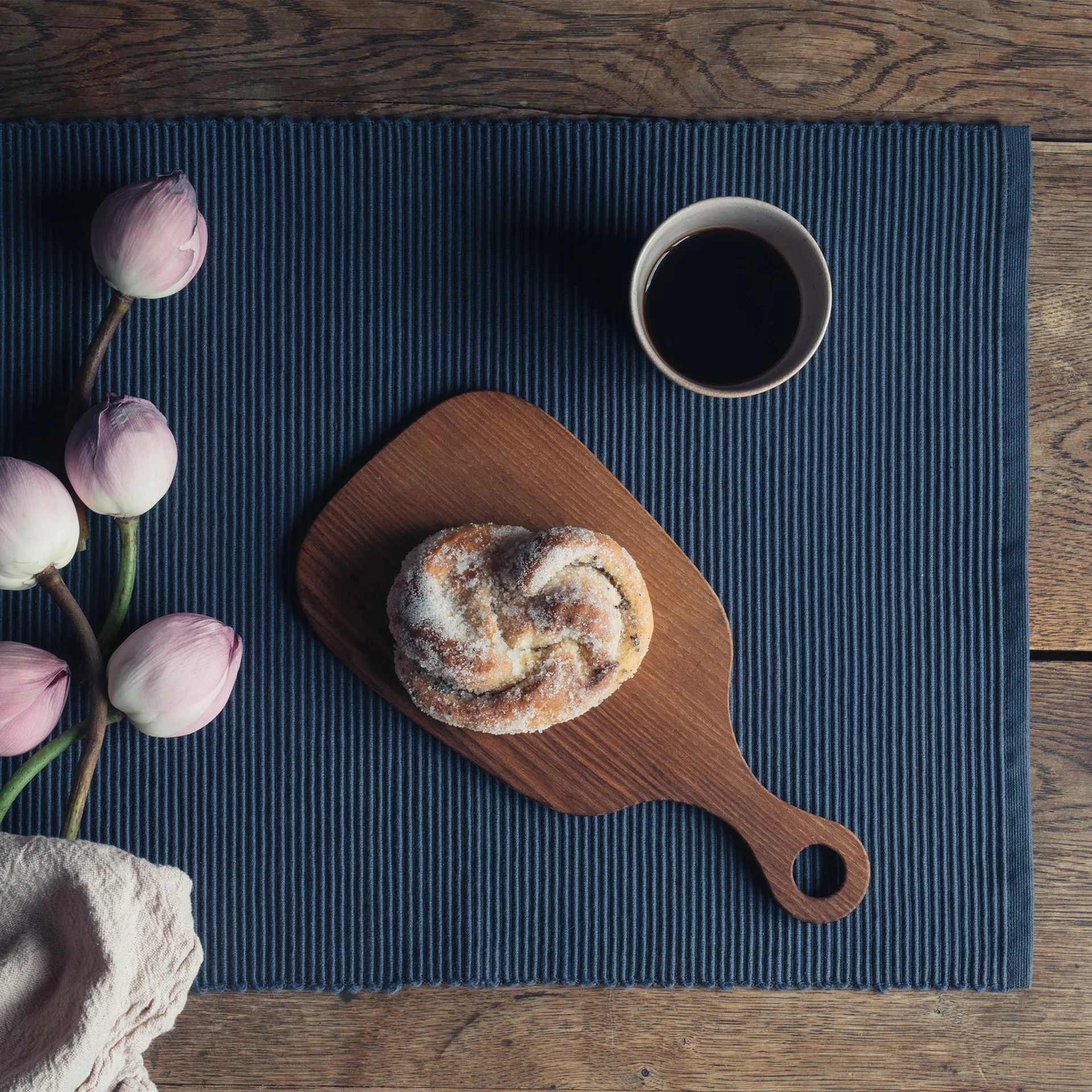 Uni tafelloper 45x150 cm, Indigoblauw Linum