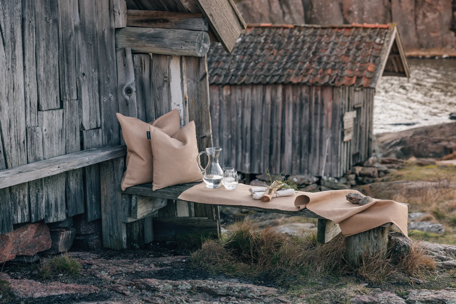 Uni tafelloper 45x150 cm, Kameelbruin Linum