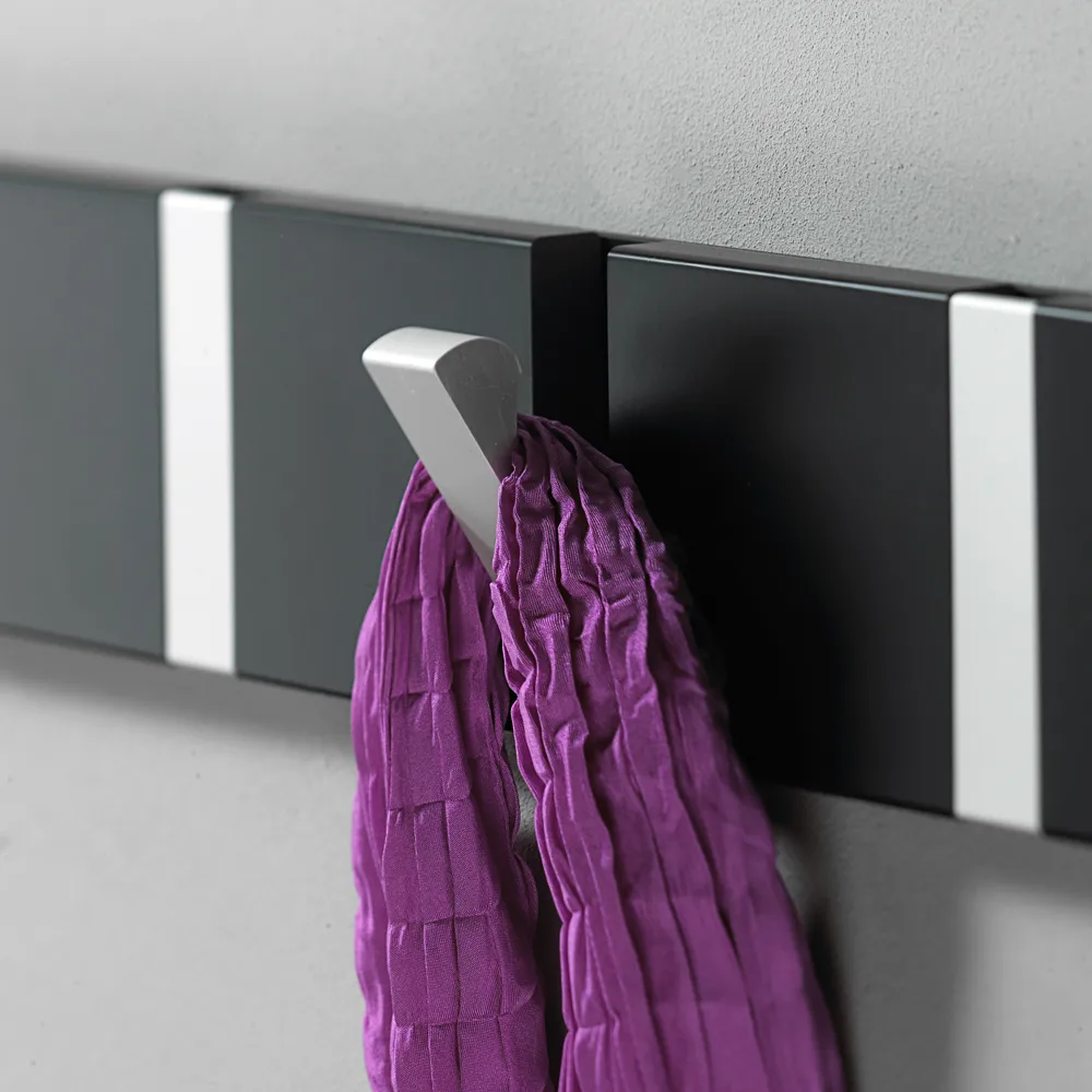 Knax kapstok 2 haken, walnoothout geolied LoCa