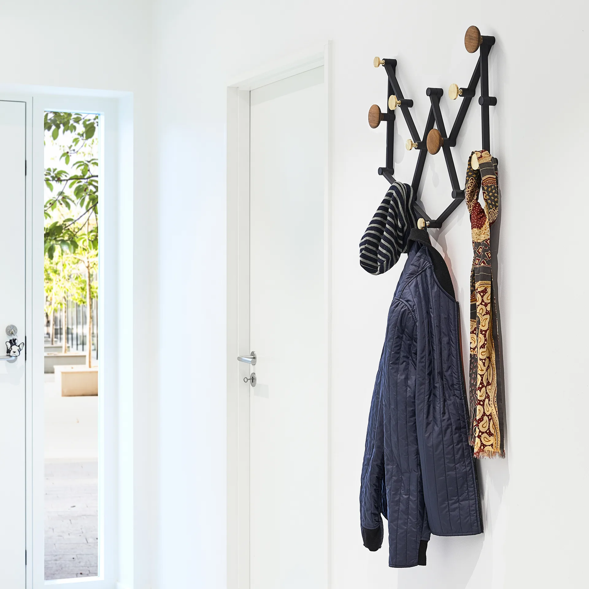 X•TEND kapstok, Walnoothout LoCa