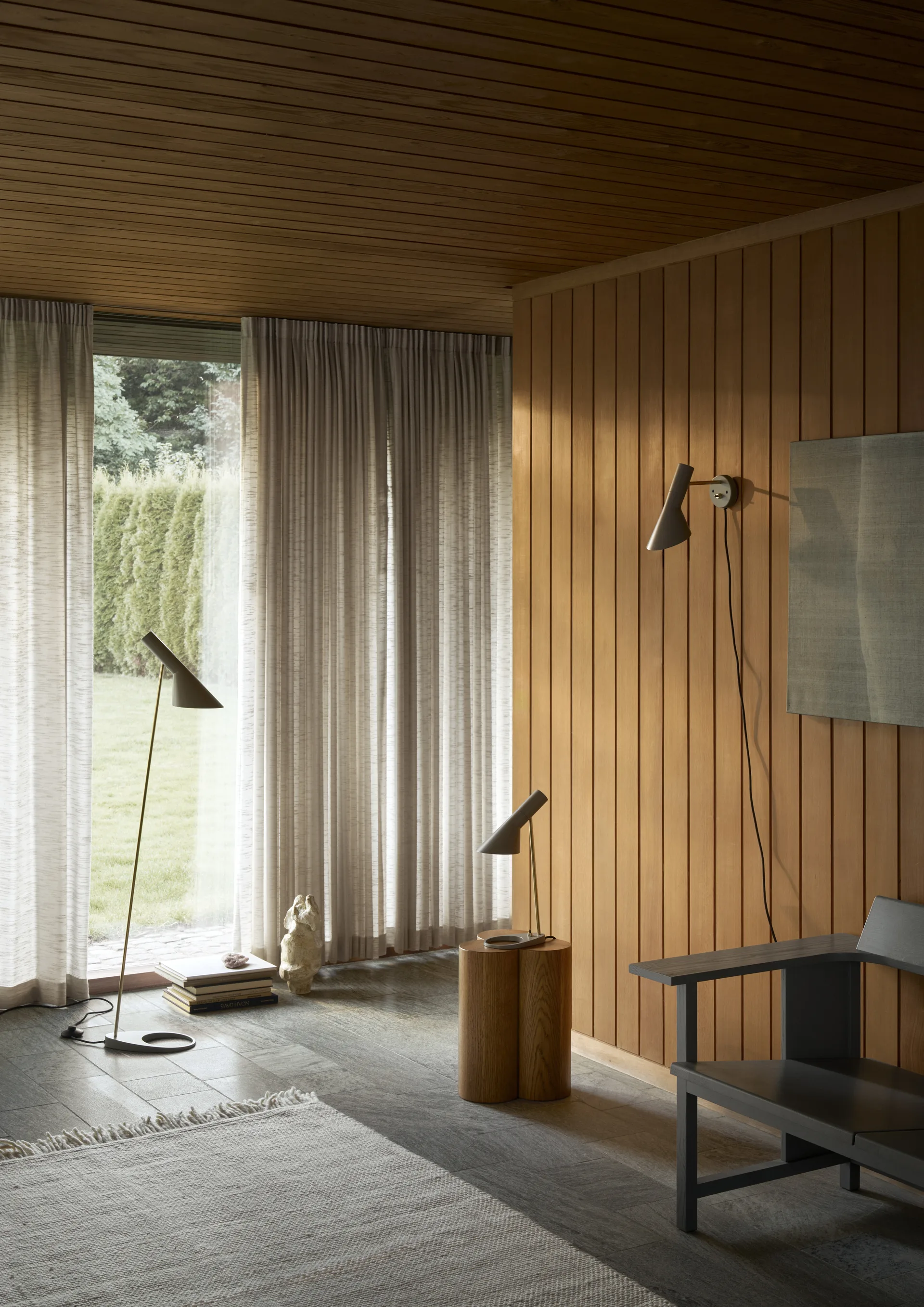 AJ MINI tafellamp, Brass-warm grey Louis Poulsen