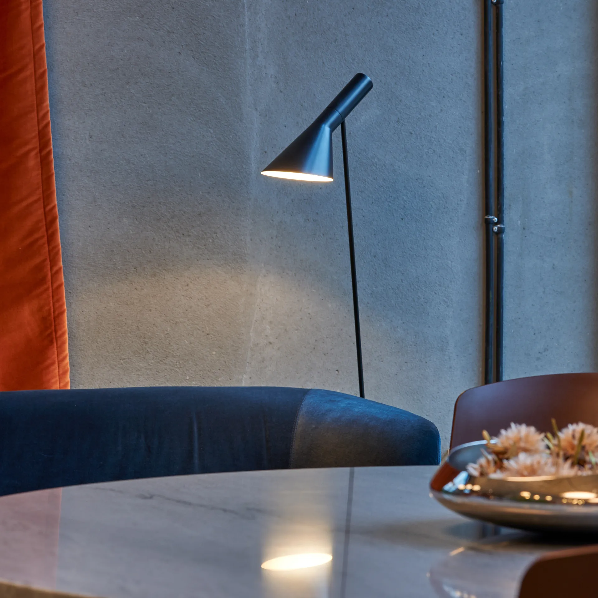 AJ vloerlamp, Zwart Louis Poulsen