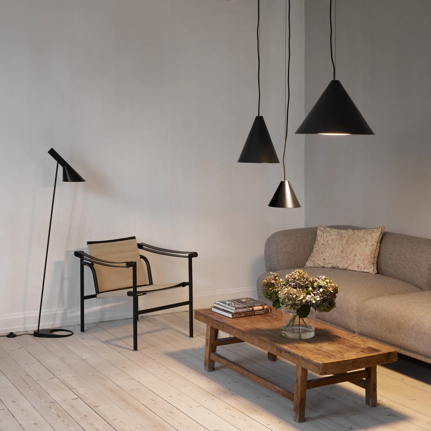 Keglen hanglamp Ø25 cm, Zwart Louis Poulsen