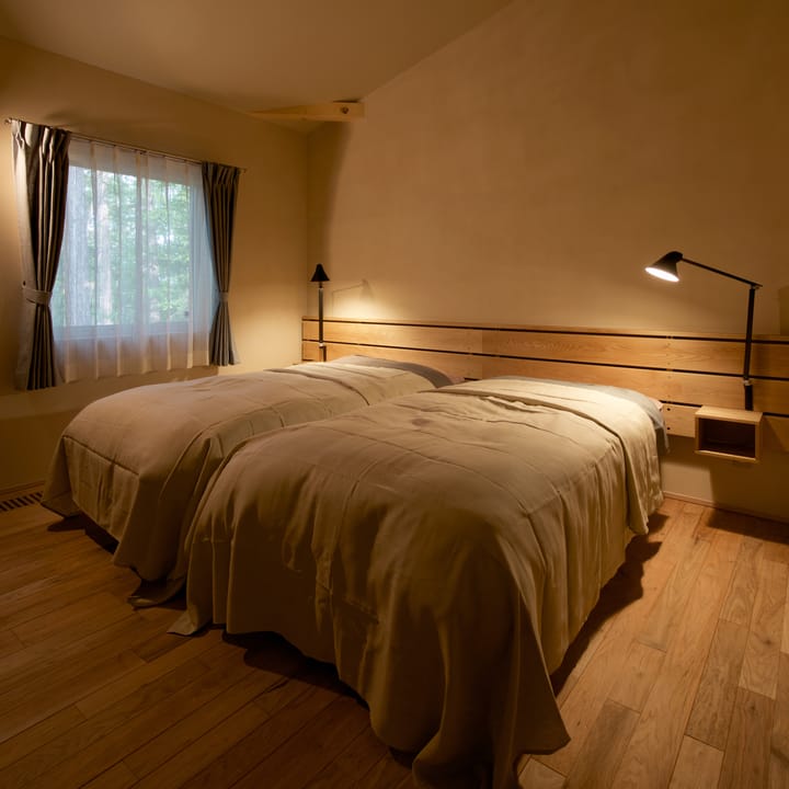 NJP wandlamp lange arm, Zwart Louis Poulsen