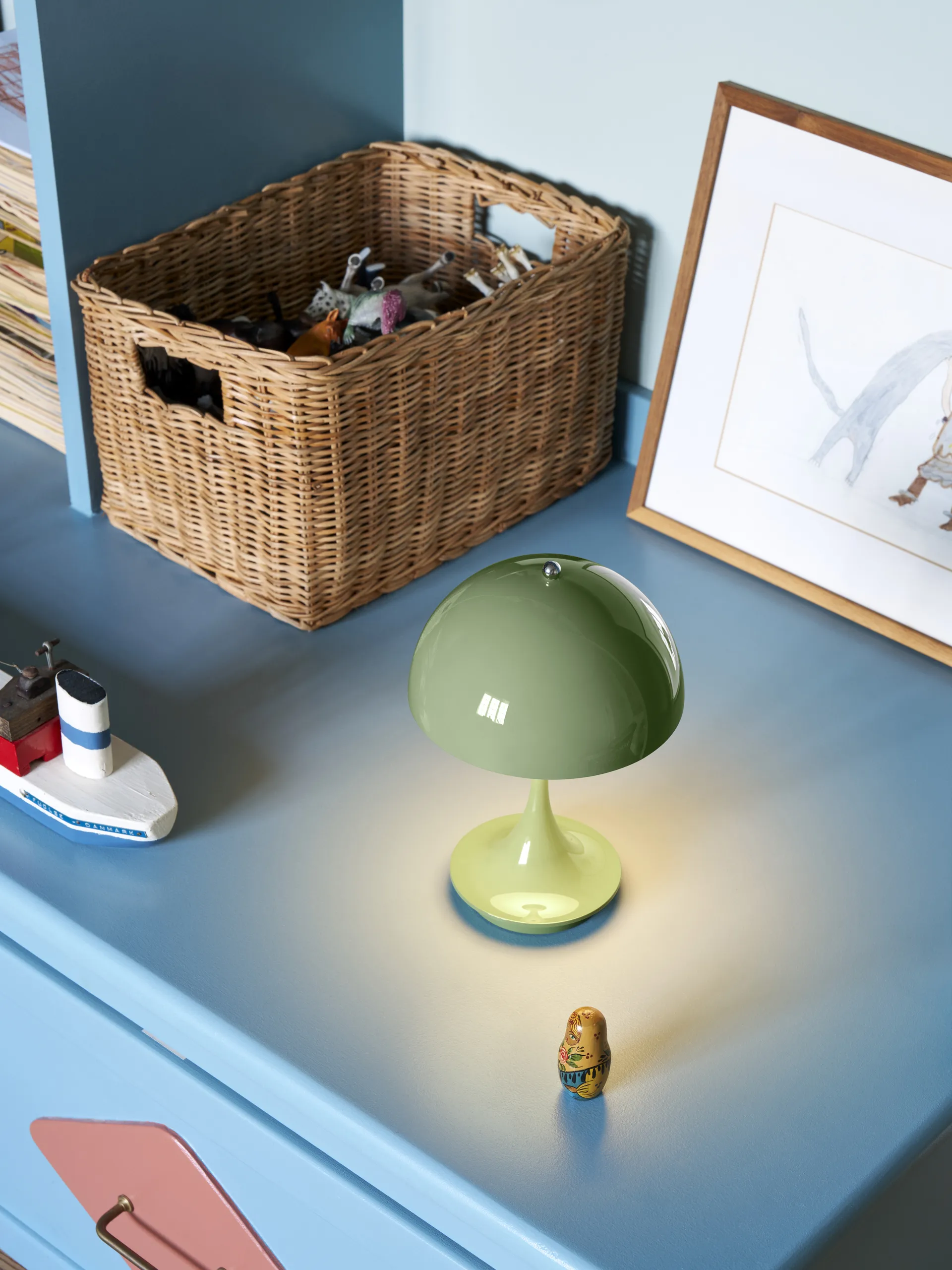 Panthella 160 Portable v3 tafellamp, Green Louis Poulsen