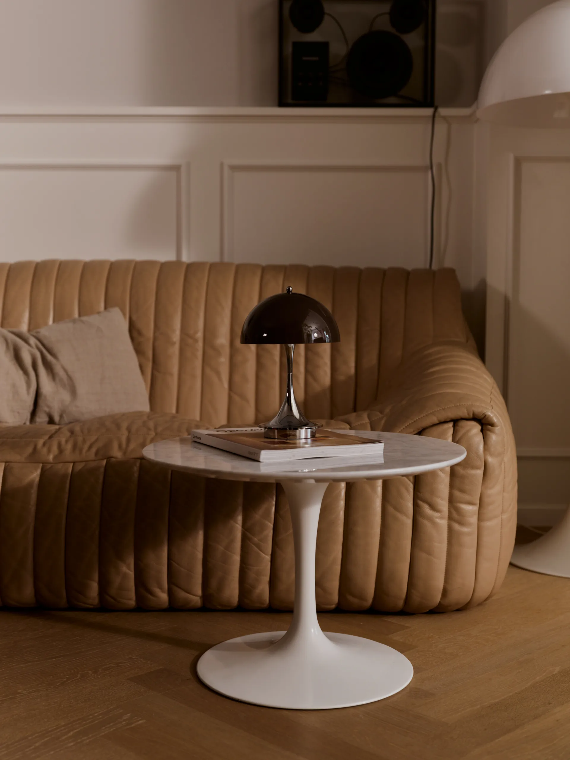 Panthella 160 Portable v3 tafellamp, Original Opal Brown Louis Poulsen