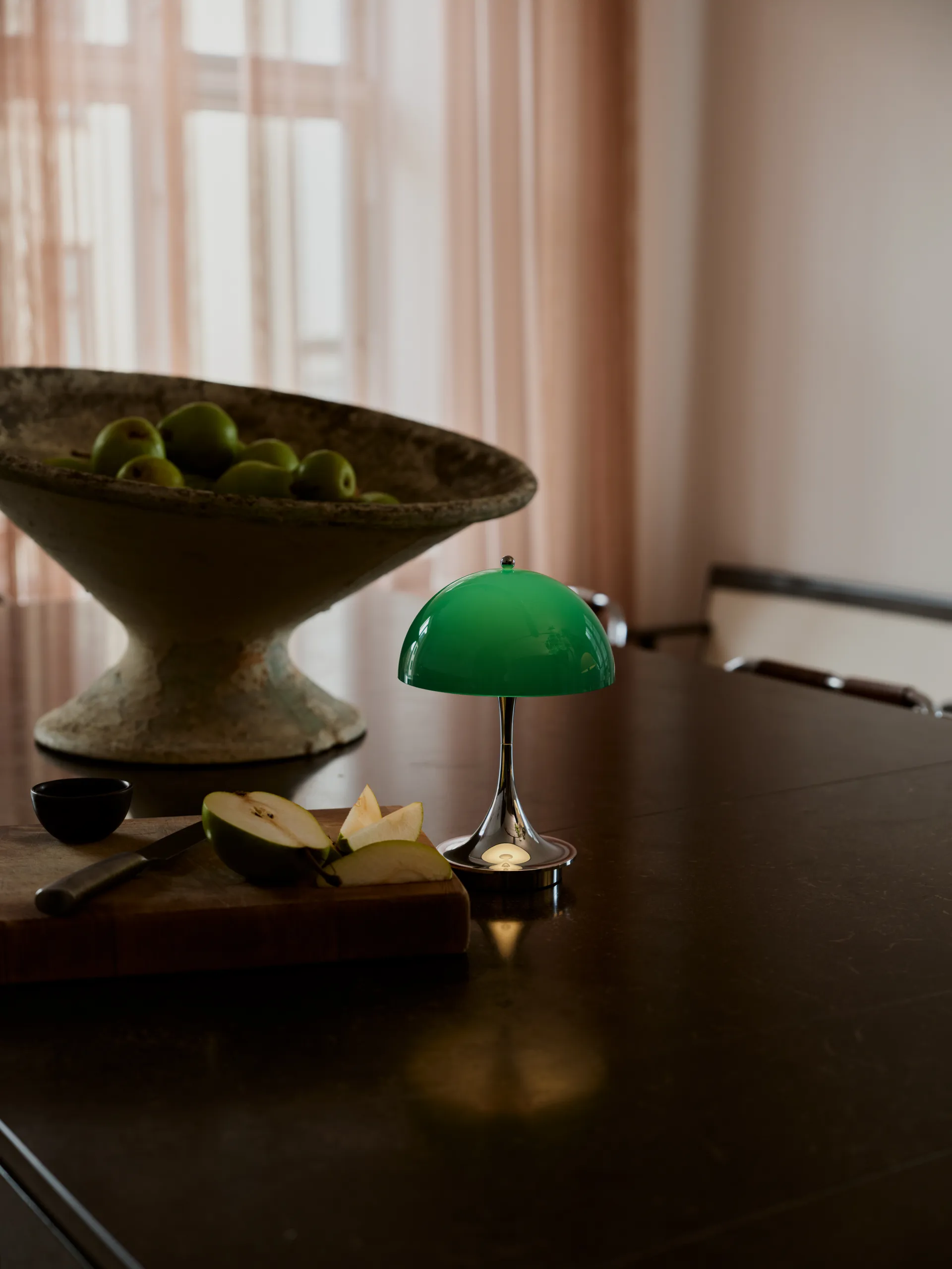 Panthella 160 Portable v3 tafellamp, Original Opal Green Louis Poulsen