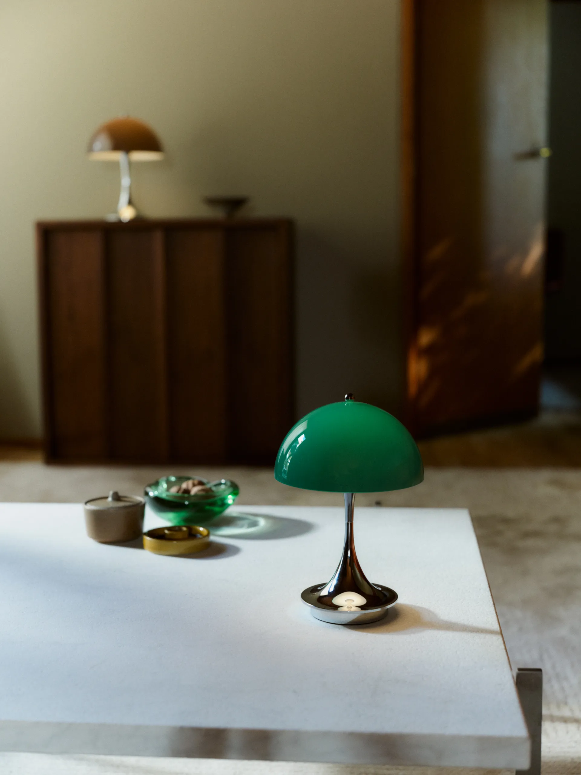 Panthella 160 Portable v3 tafellamp, Original Opal Green Louis Poulsen