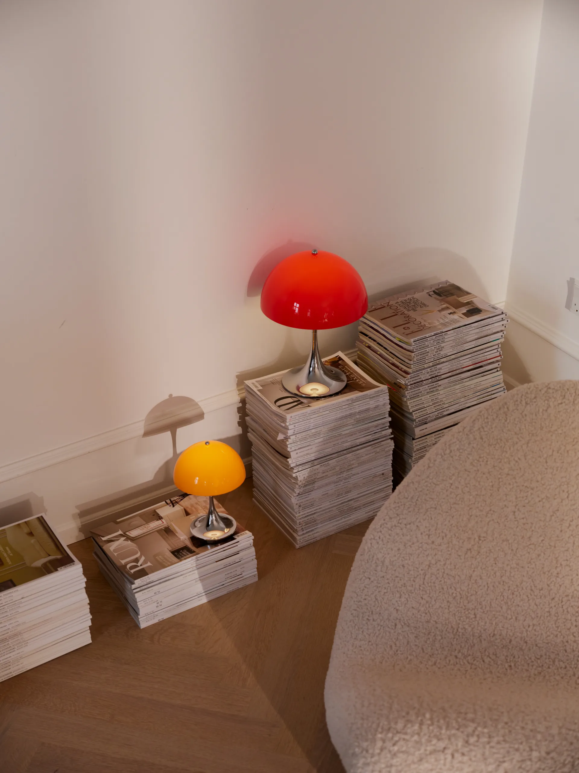 Panthella 250 draagbare tafellamp V3, Original Opal Red Louis Poulsen