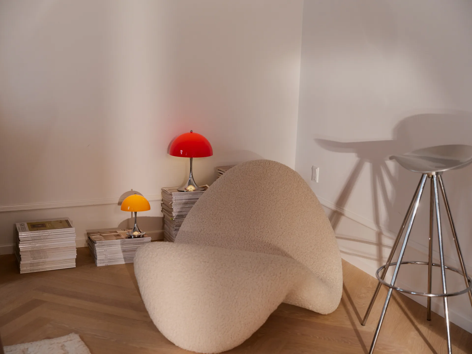 Panthella 250 draagbare tafellamp V3, Original Opal Red Louis Poulsen