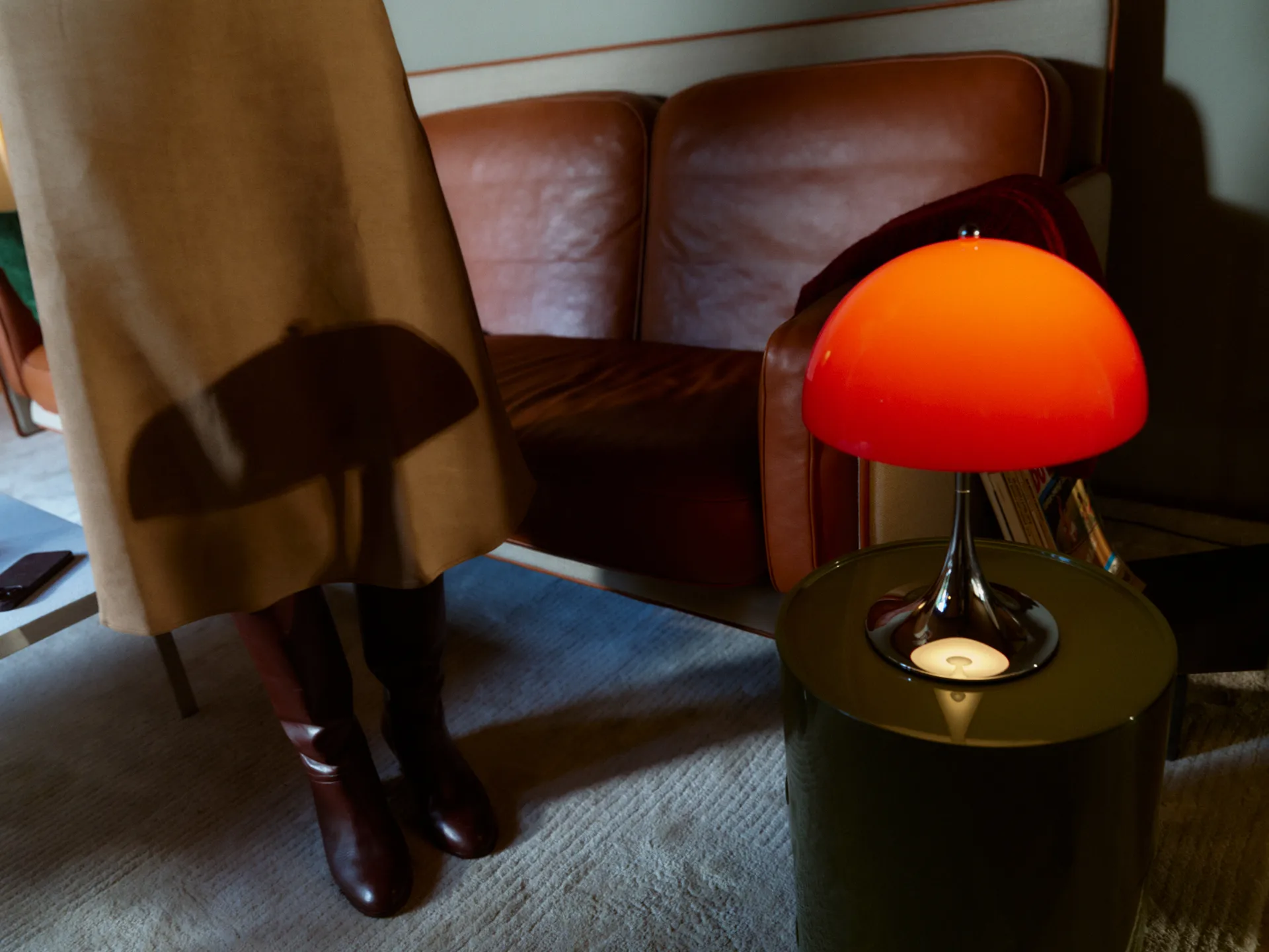 Panthella 250 draagbare tafellamp V3, Original Opal Red Louis Poulsen